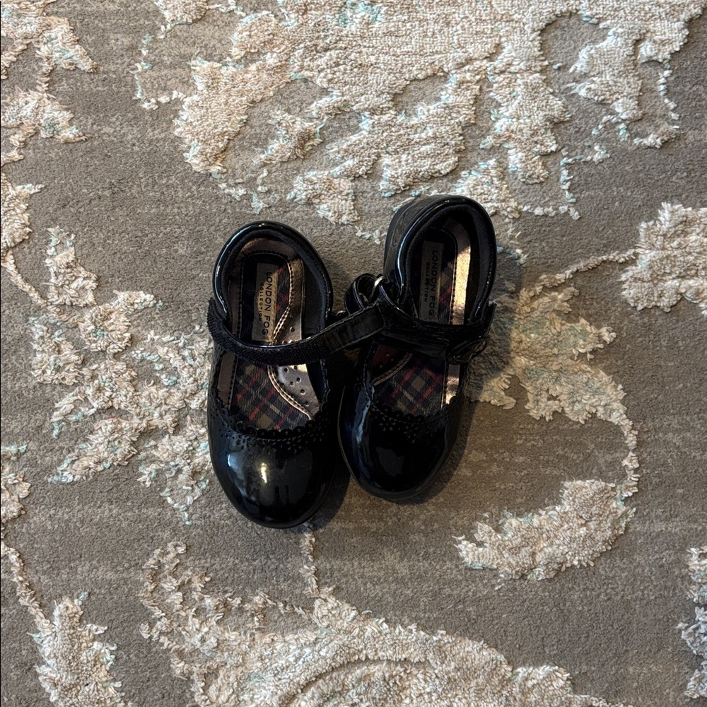 London Fog Black and Red Kids Mary Jane Shoes